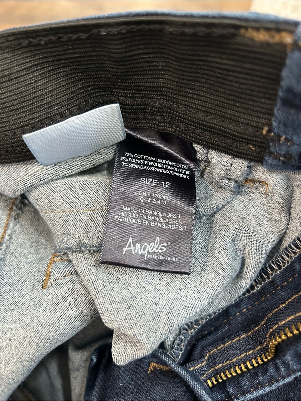 Dark Blue Denim Rolled-Hem Jean Shorts for Women - Picture 3 of 4